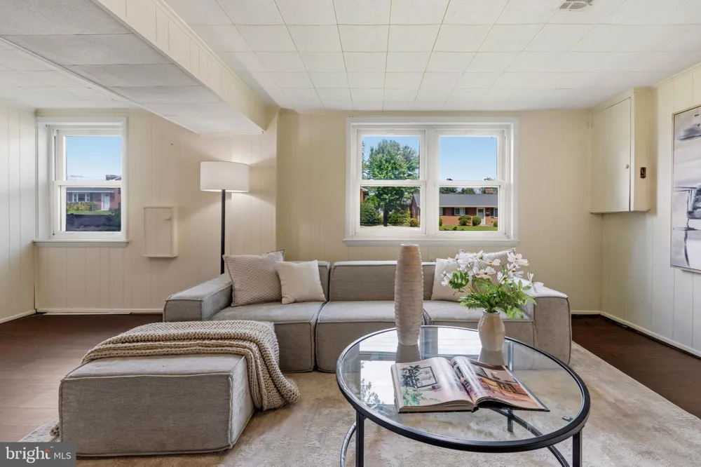 6011 HIBBLING AVENUE Springfield, VA 22150