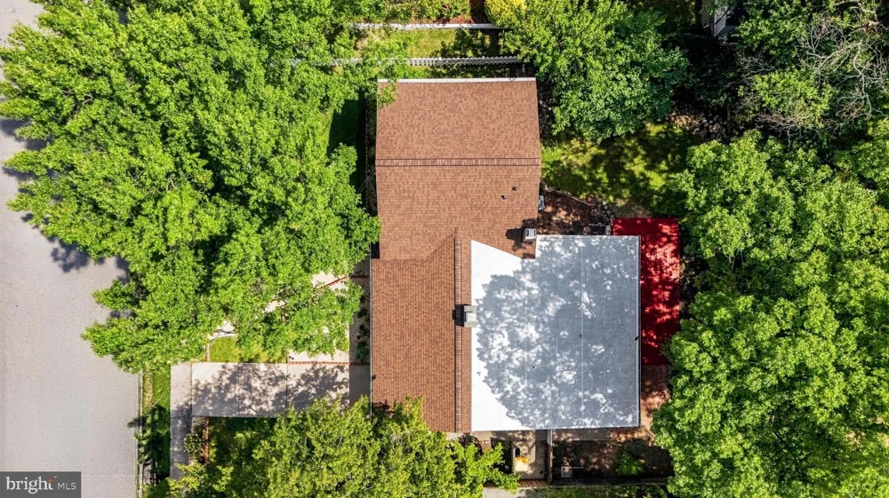 6011 HIBBLING AVENUE Springfield, VA 22150
