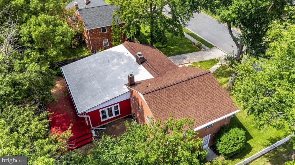 6011 HIBBLING AVENUE Springfield, VA 22150