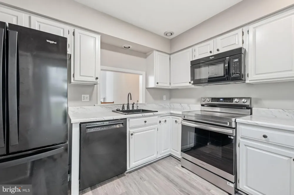 8108 CLIFFOREST DRIVE Springfield, VA 22153