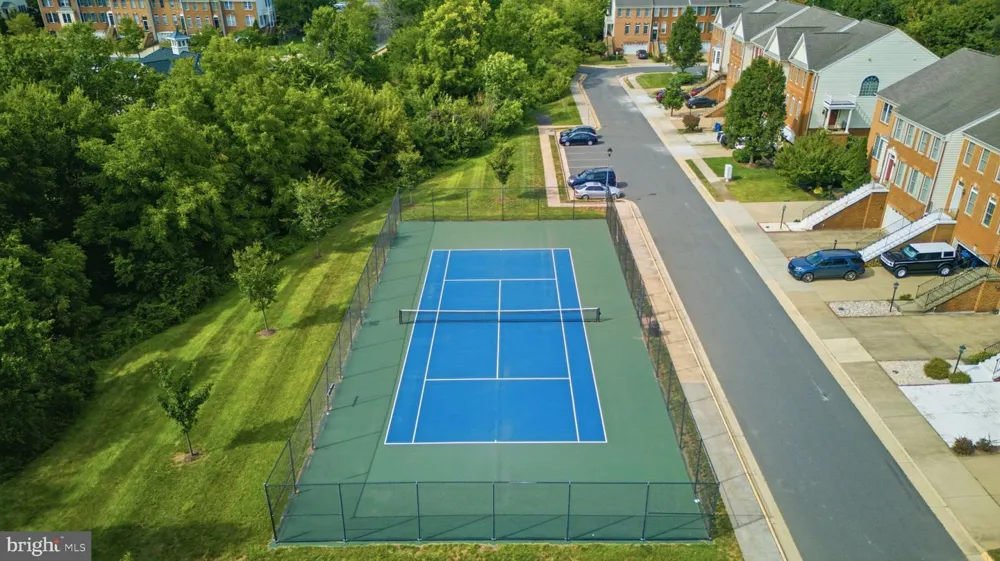 22582 SCATTERSVILLE GAP TERRACE Ashburn, VA 20148
