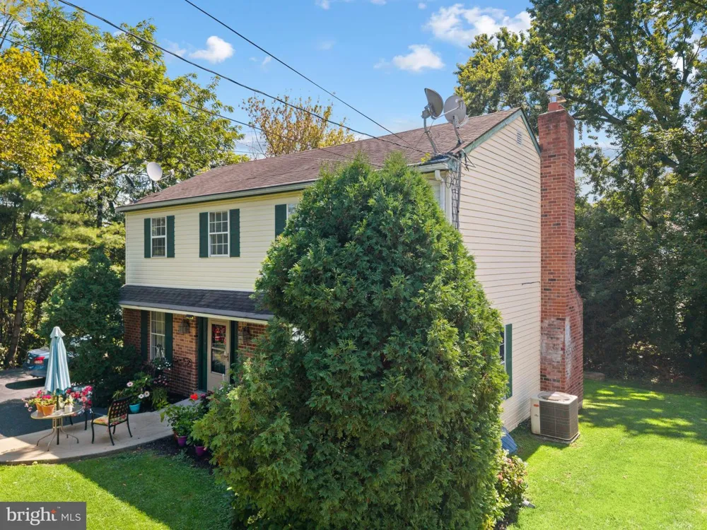 55 STATE ROAD Springfield, PA 19064
