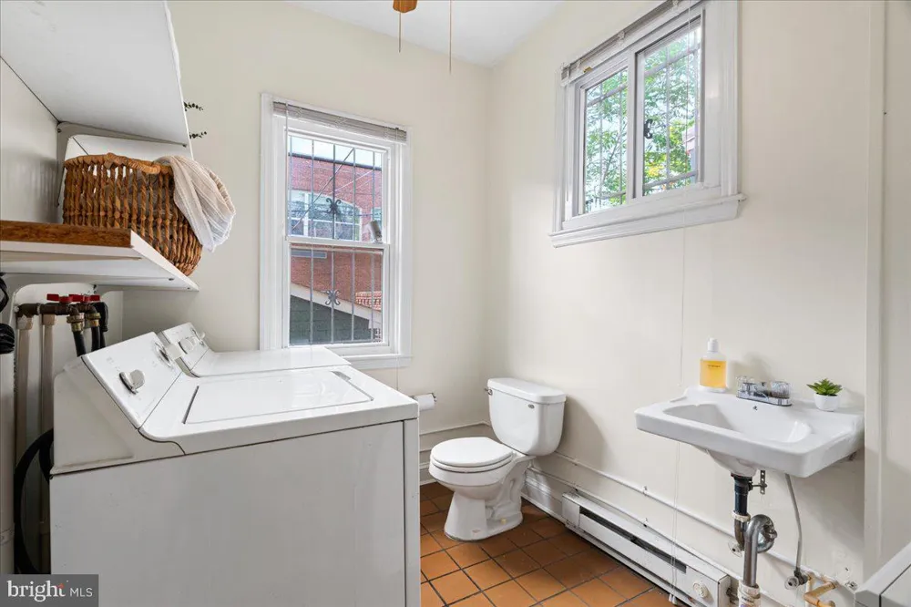 2612 CALVERT STREET Baltimore, MD 21218