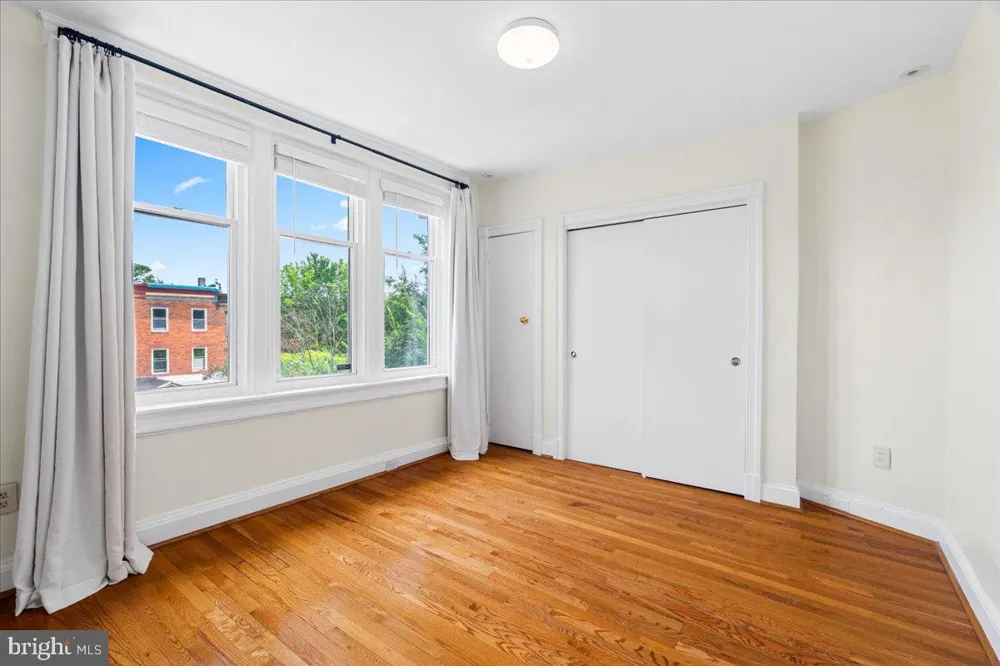 2612 CALVERT STREET Baltimore, MD 21218