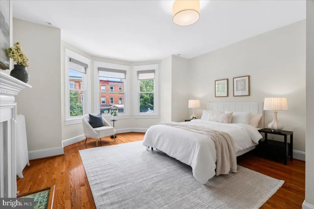 2612 CALVERT STREET Baltimore, MD 21218