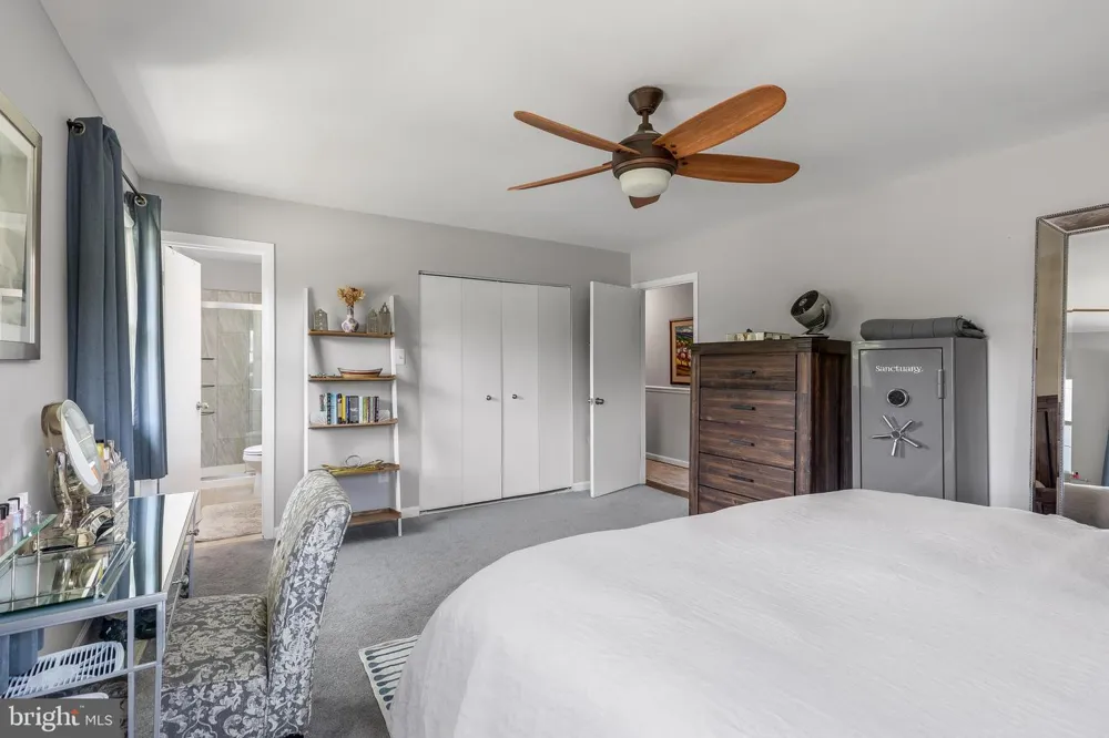 6006 RIVANNA DRIVE Springfield, VA 22150