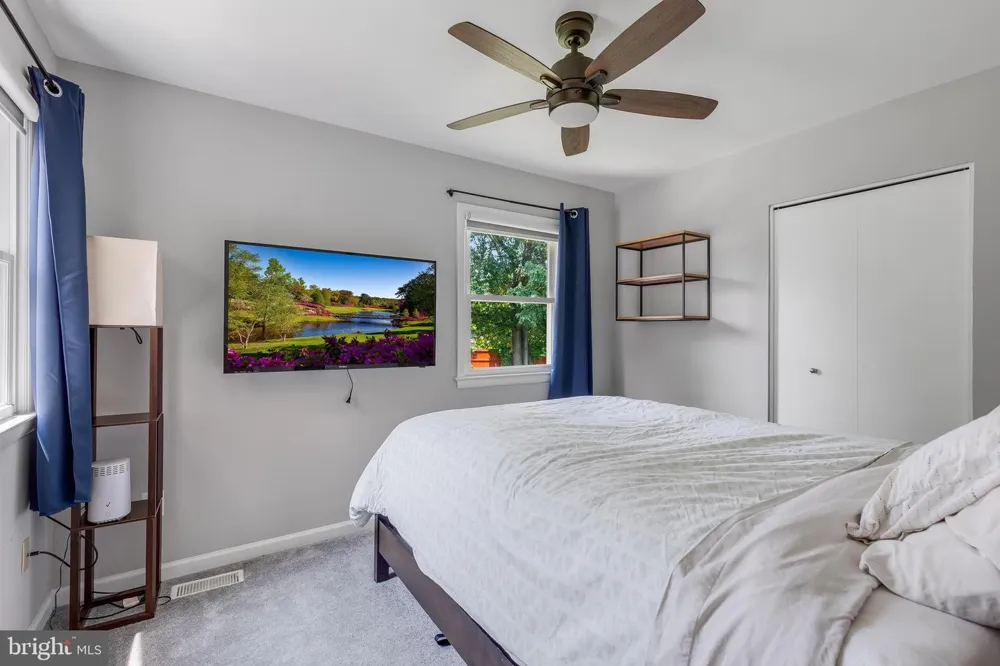 6006 RIVANNA DRIVE Springfield, VA 22150