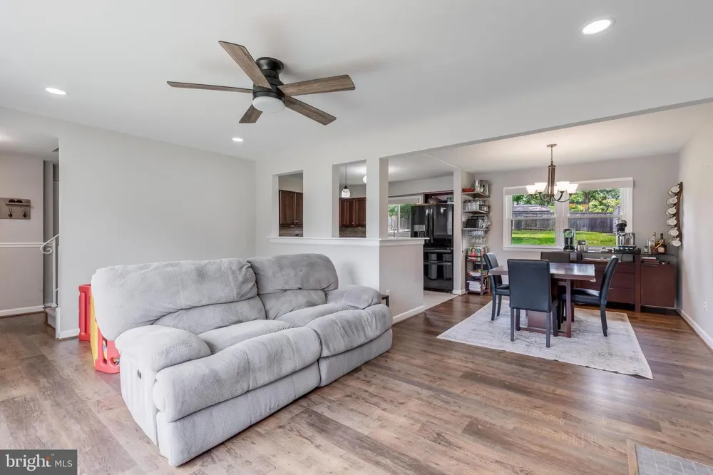 6006 RIVANNA DRIVE Springfield, VA 22150