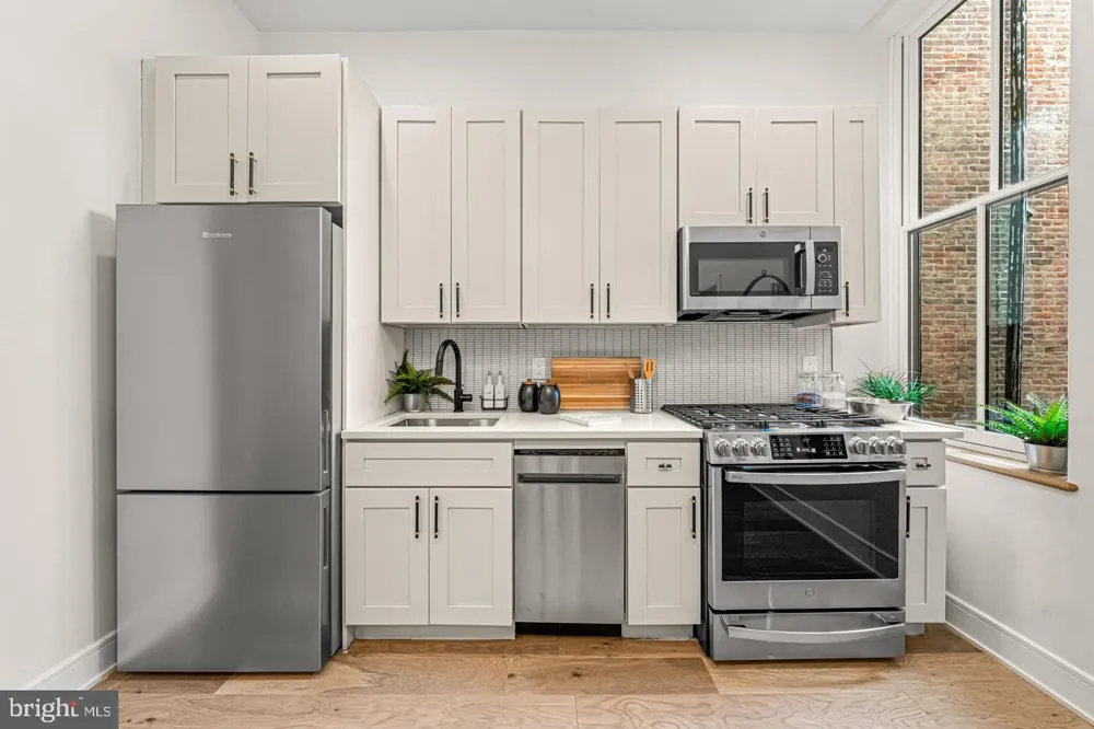 2303 DELANCEY PLACE #3F Philadelphia, PA 19103