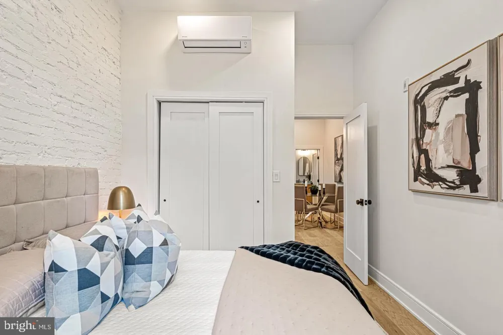 2303 DELANCEY PLACE #3F Philadelphia, PA 19103