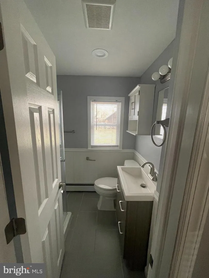 221 COUNTY AVENUE Maple Shade, NJ 08052