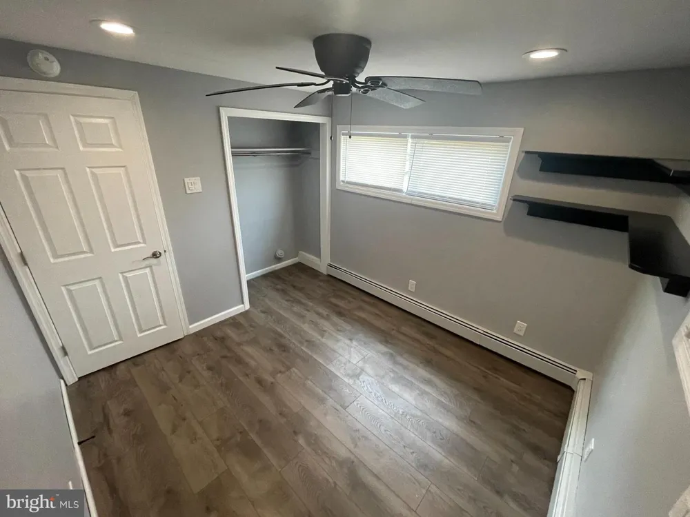 221 COUNTY AVENUE Maple Shade, NJ 08052