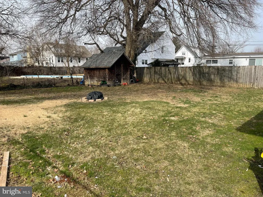 221 COUNTY AVENUE Maple Shade, NJ 08052