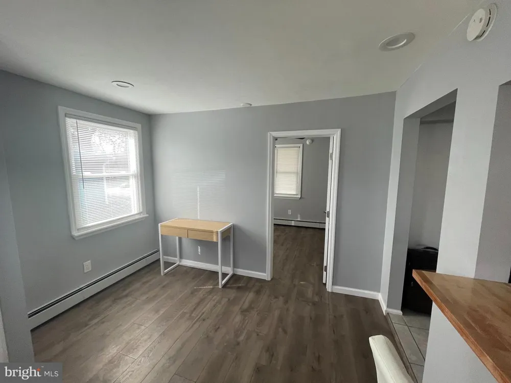 221 COUNTY AVENUE Maple Shade, NJ 08052