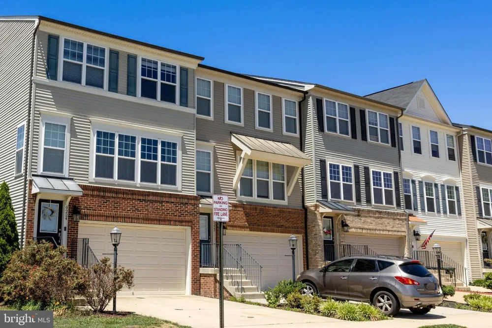 9222 DAWKINS CREST CIRCLE Bristow, VA 20136