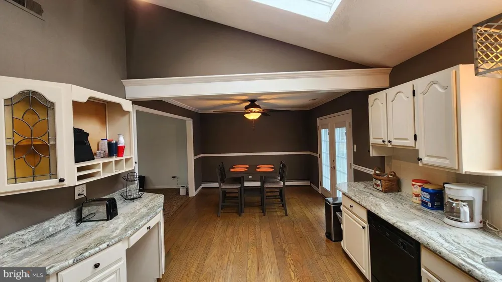 1239 LIMEKILN PIKE Ambler, PA 19002