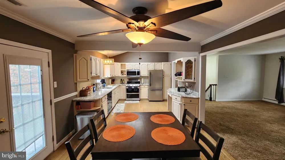 1239 LIMEKILN PIKE Ambler, PA 19002