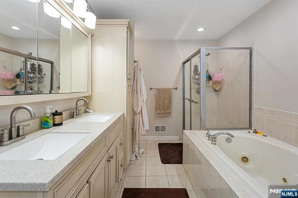145 Levinberg Lane Wayne, NJ 07470