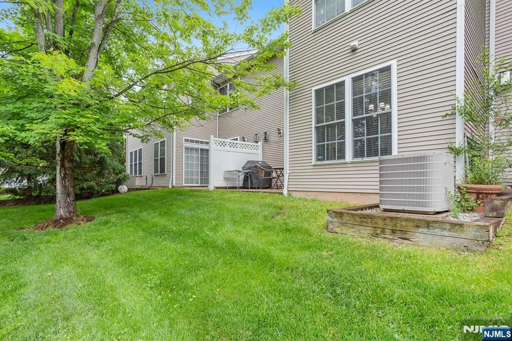 145 Levinberg Lane Wayne, NJ 07470