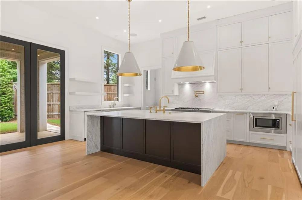 4550 Jolyn Place Sandy Springs, GA 30342