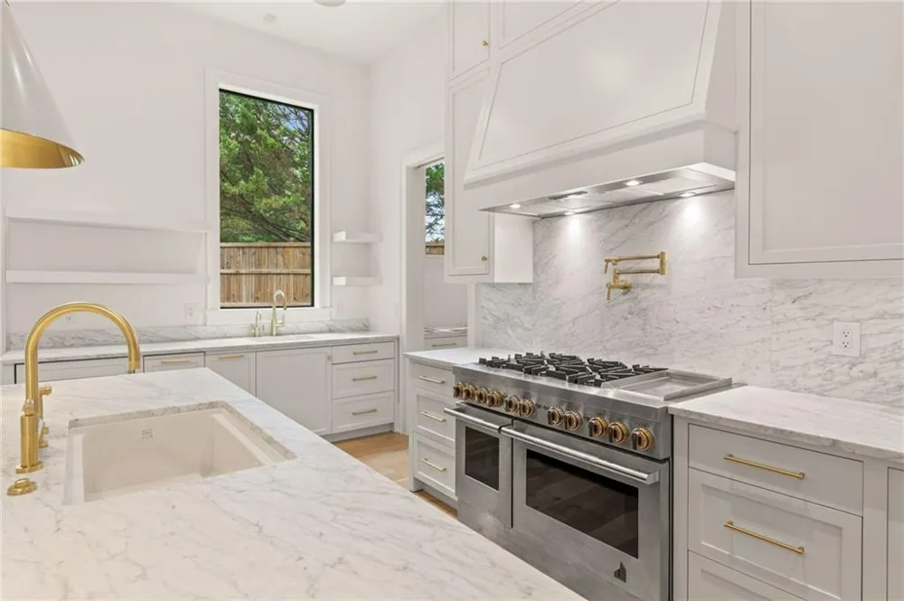 4550 Jolyn Place Sandy Springs, GA 30342