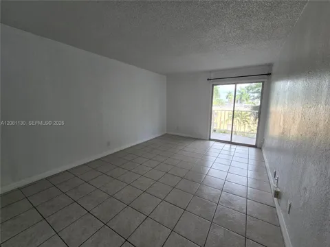 4550 NW 9th St #310E