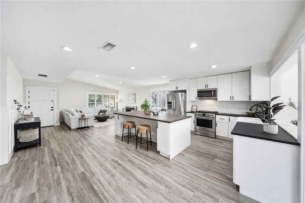 2818 Lowell Santa Ana, CA 92706