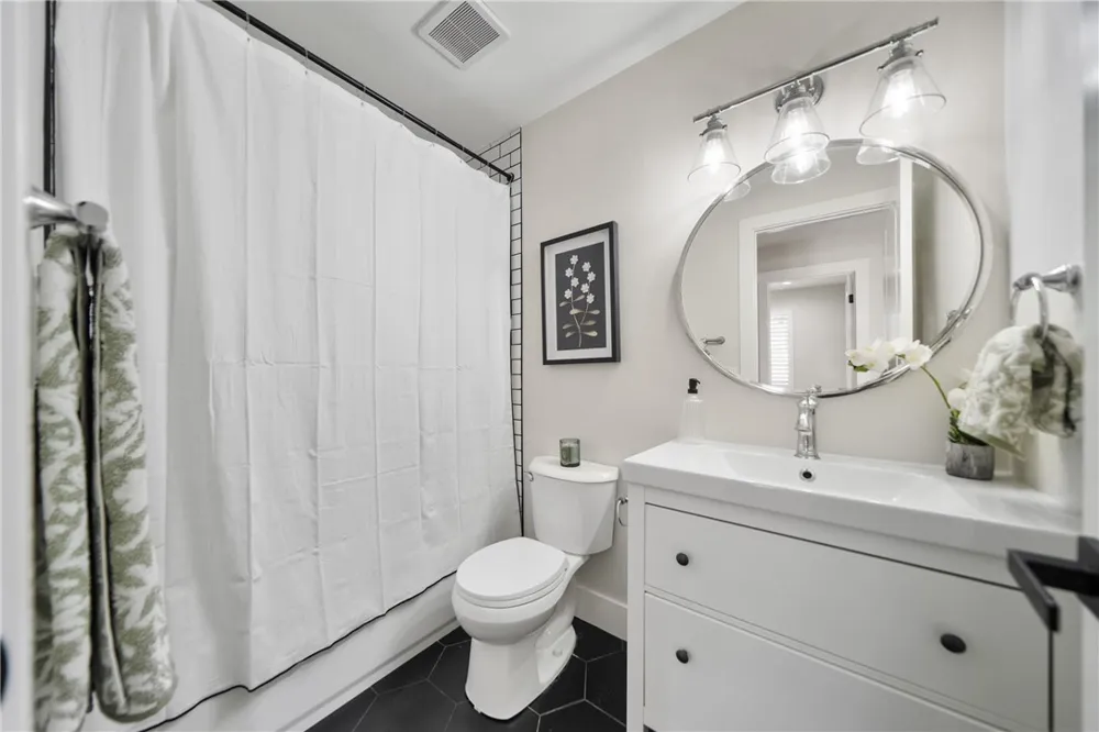 2818 Lowell Santa Ana, CA 92706