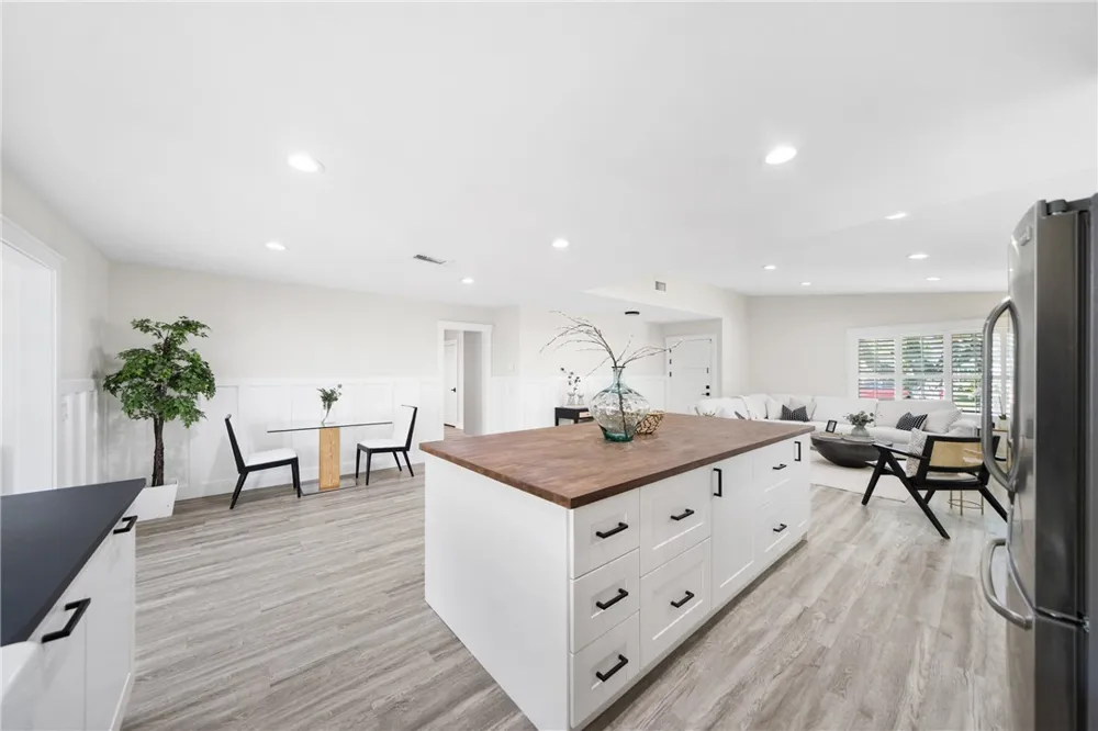 2818 Lowell Santa Ana, CA 92706