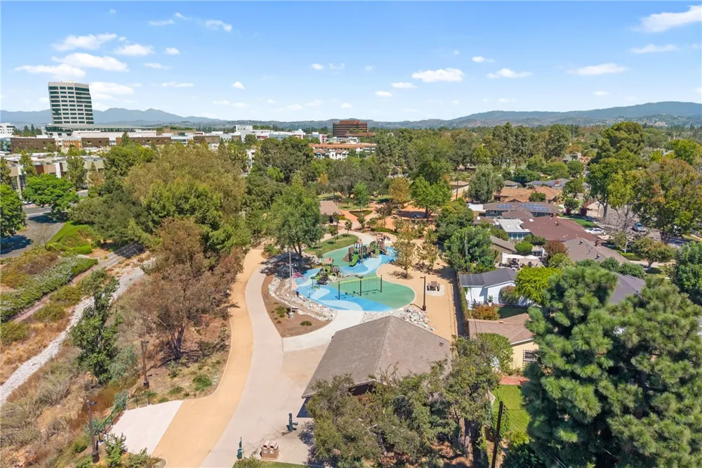 2818 Lowell Santa Ana, CA 92706