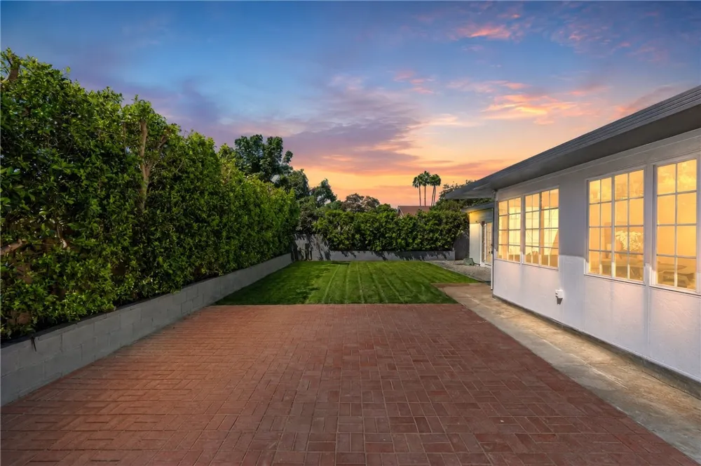 2818 Lowell Santa Ana, CA 92706