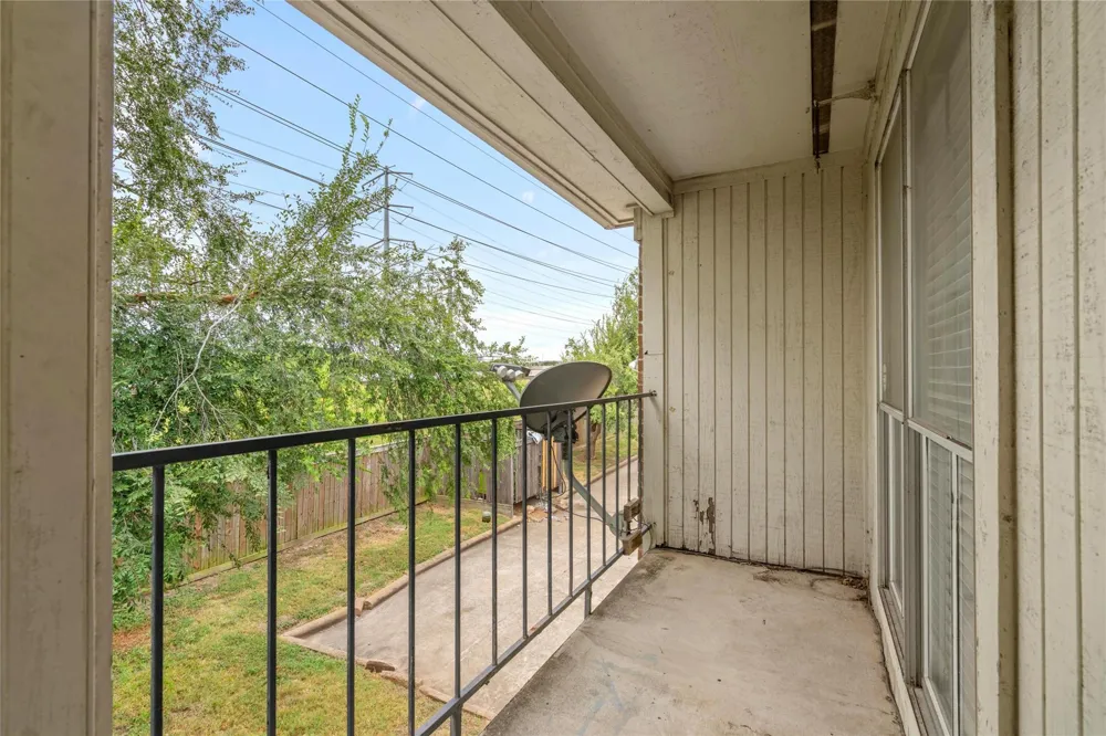 3900 Woodchase Drive #162 Houston, TX 77042
