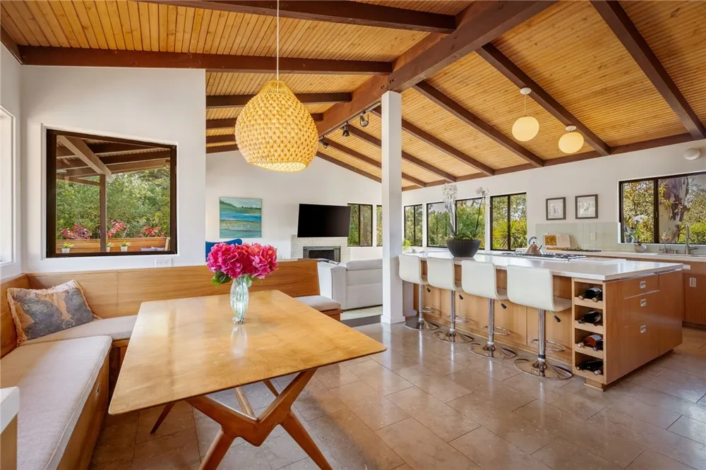 1405 Via Gabriel Palos Verdes Estates, CA 90274