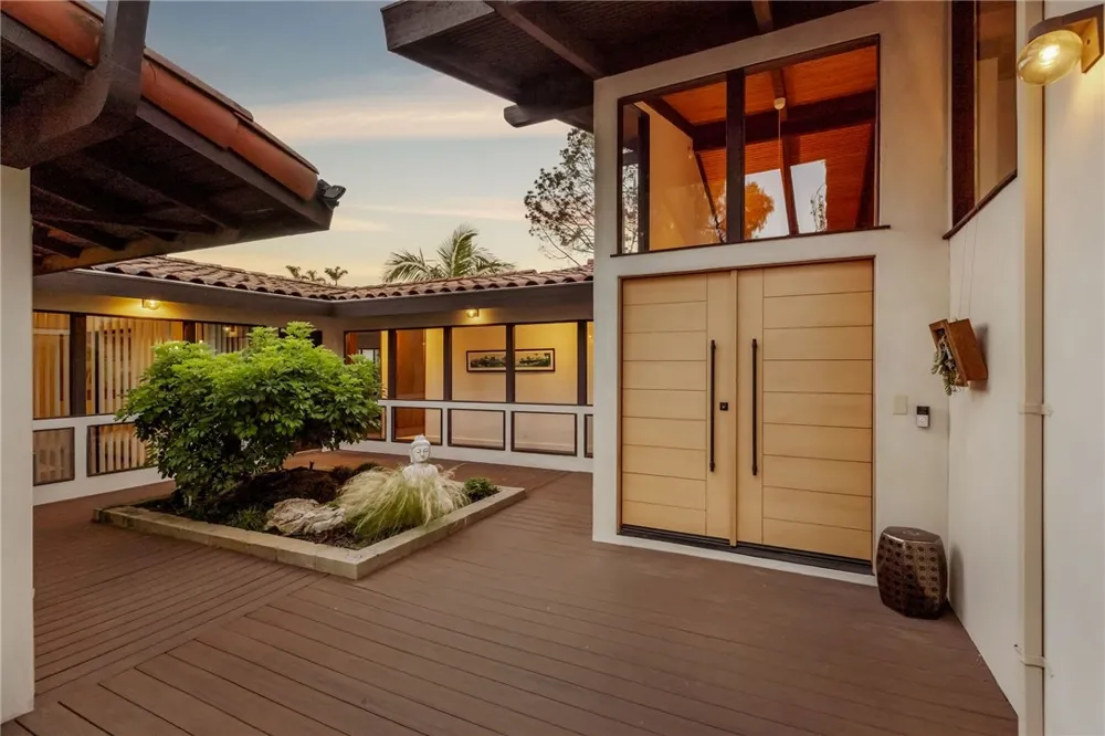 1405 Via Gabriel Palos Verdes Estates, CA 90274