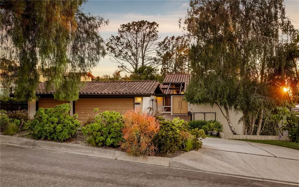 1405 Via Gabriel Palos Verdes Estates, CA 90274