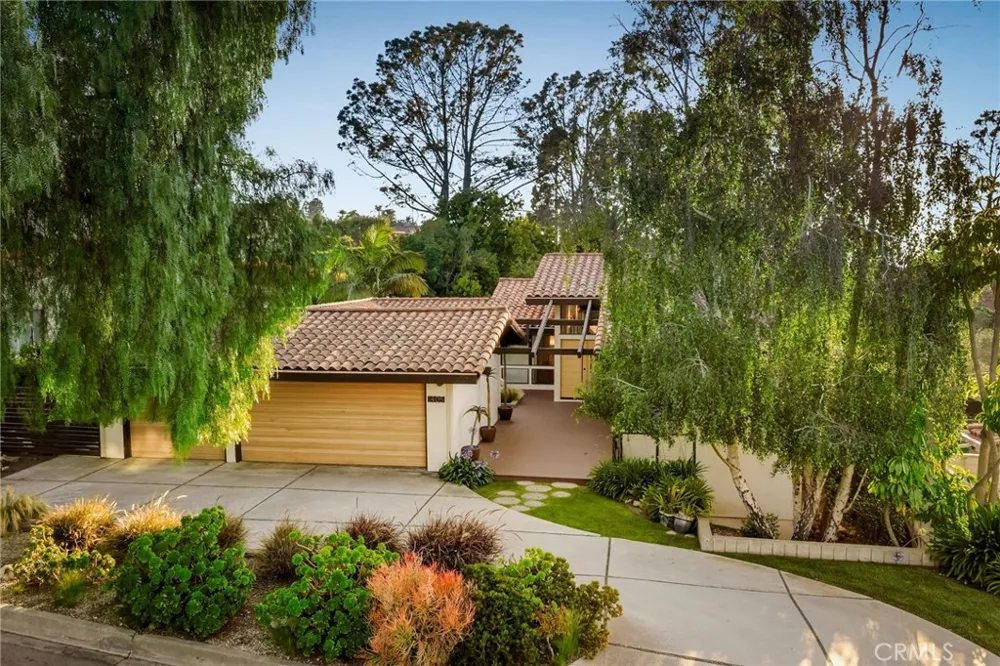 1405 Via Gabriel Palos Verdes Estates, CA 90274