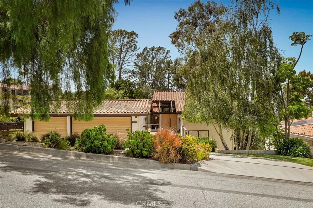 1405 Via Gabriel Palos Verdes Estates, CA 90274