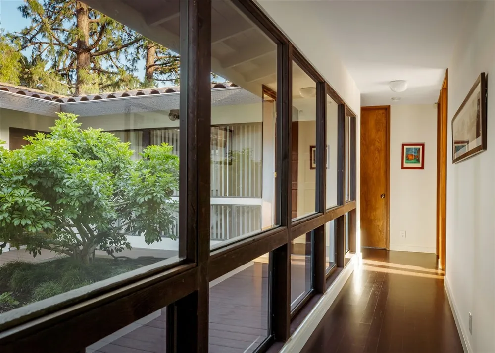 1405 Via Gabriel Palos Verdes Estates, CA 90274