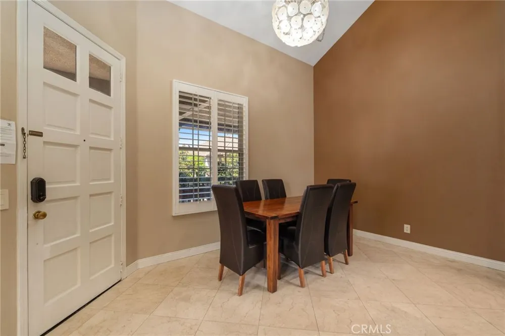 2756 Monza Tustin, CA 92782