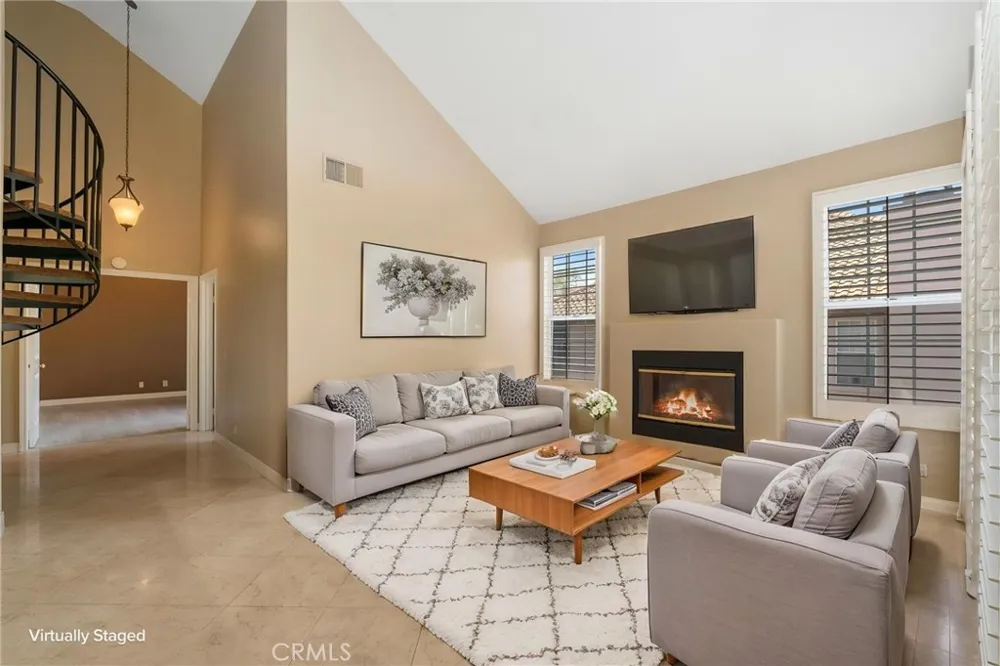 2756 Monza Tustin, CA 92782