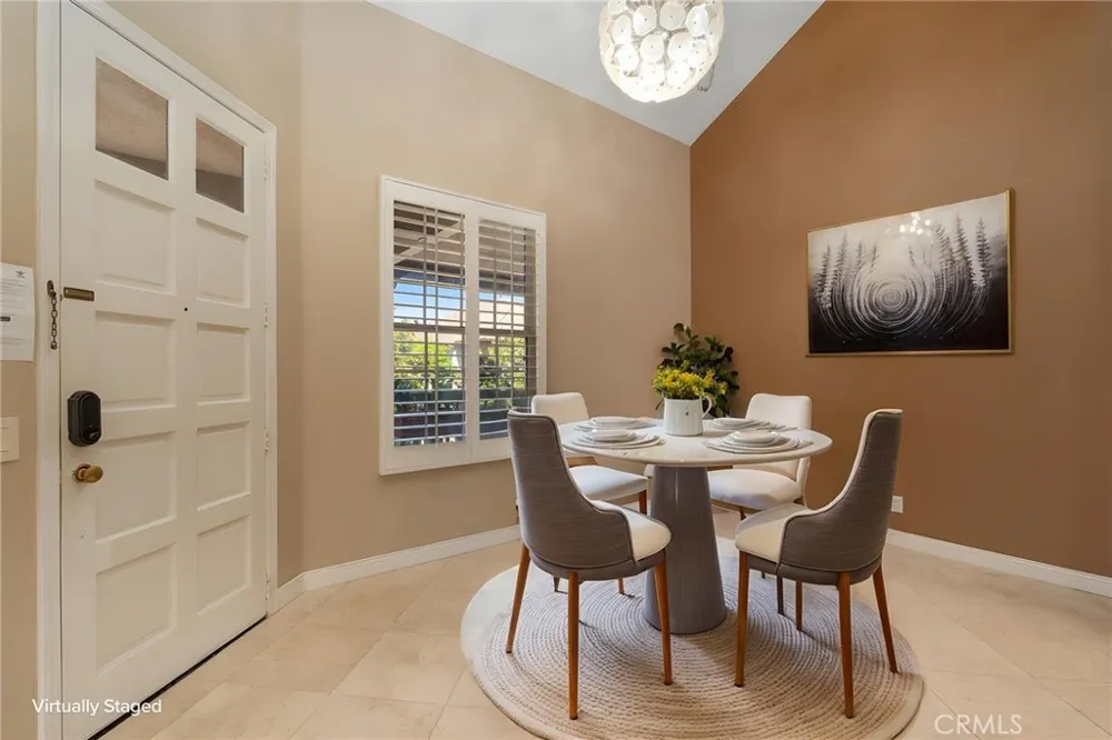 2756 Monza Tustin, CA 92782