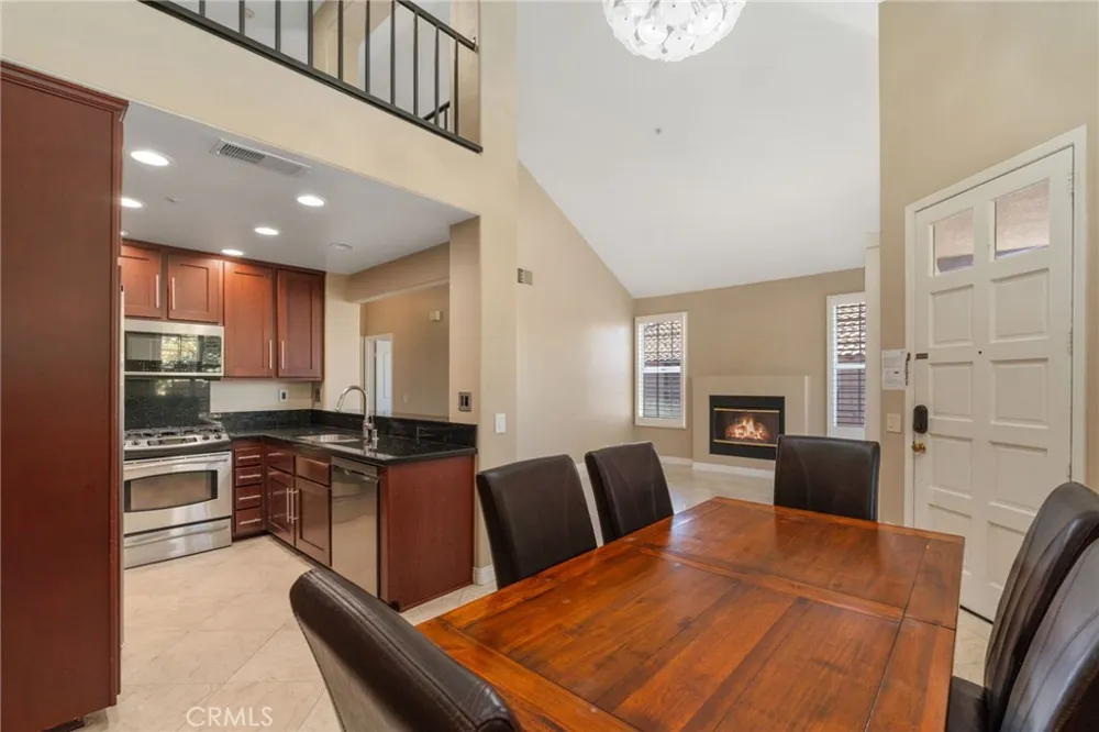 2756 Monza Tustin, CA 92782