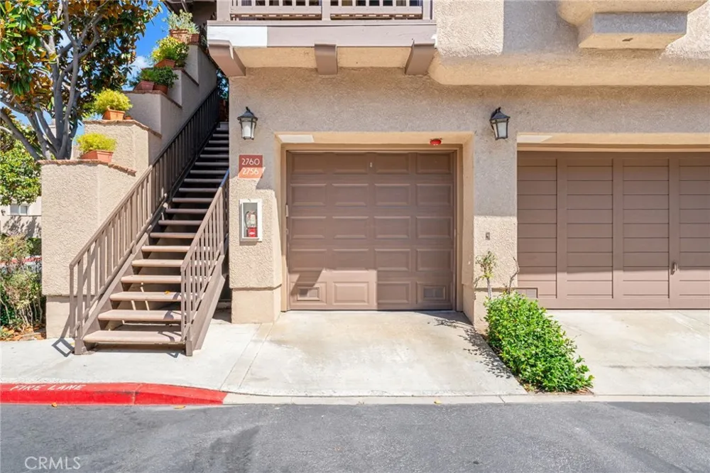 2756 Monza Tustin, CA 92782