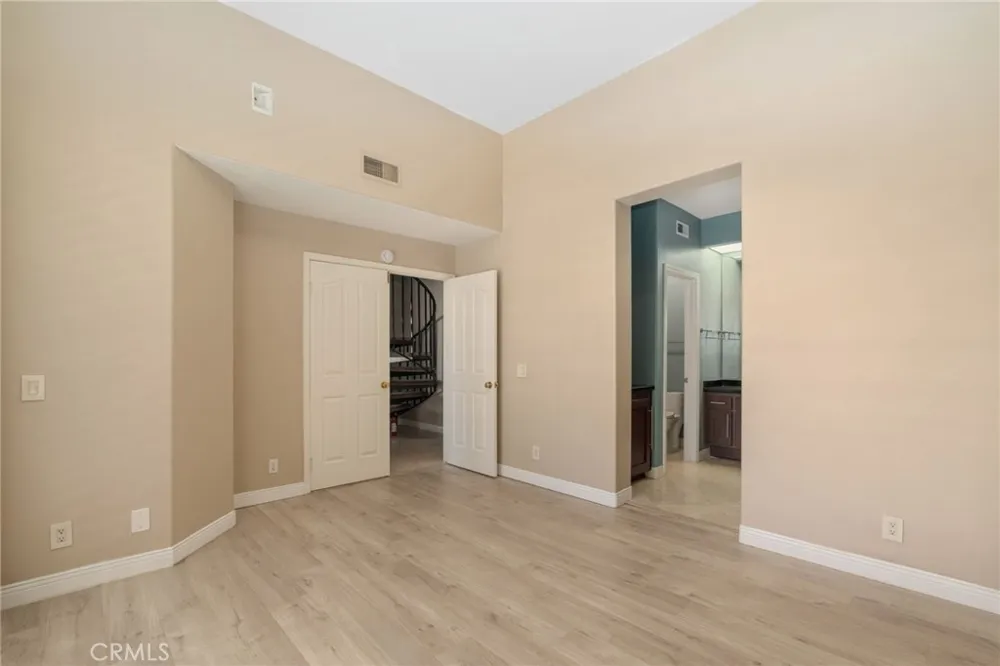 2756 Monza Tustin, CA 92782