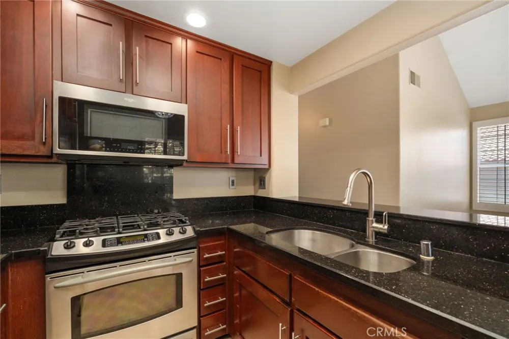 2756 Monza Tustin, CA 92782