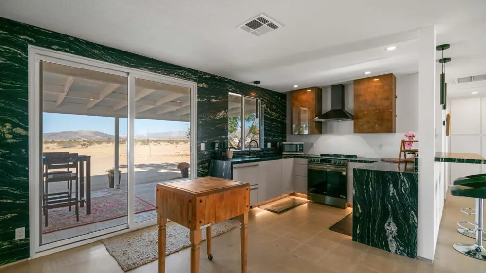 4999 Sungold Avenue Joshua Tree, CA 92252