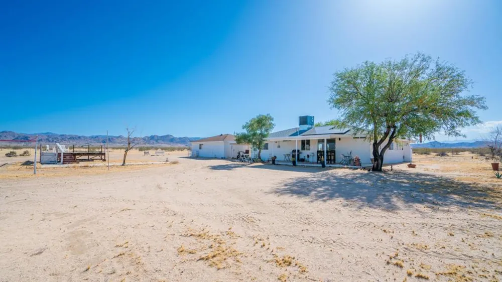 4999 Sungold Avenue Joshua Tree, CA 92252