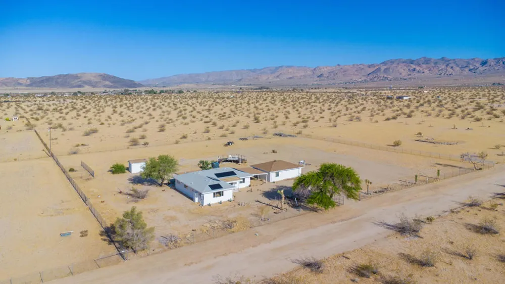 4999 Sungold Avenue Joshua Tree, CA 92252