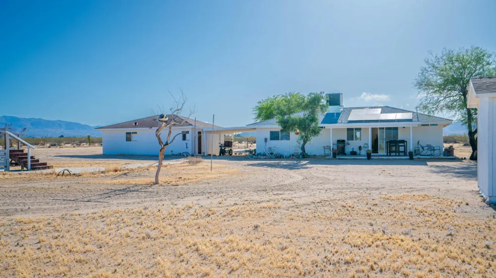 4999 Sungold Avenue Joshua Tree, CA 92252