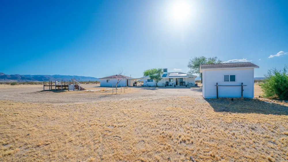 4999 Sungold Avenue Joshua Tree, CA 92252